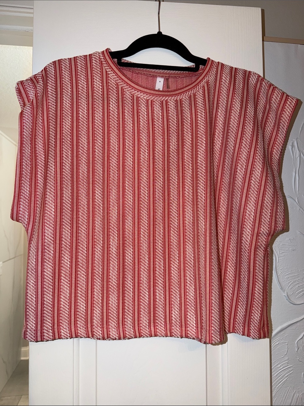 Glam Red and Cream Striped Short Sleeve Top
NWT Size Medium